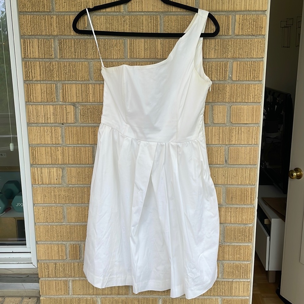 One shoulder white dress